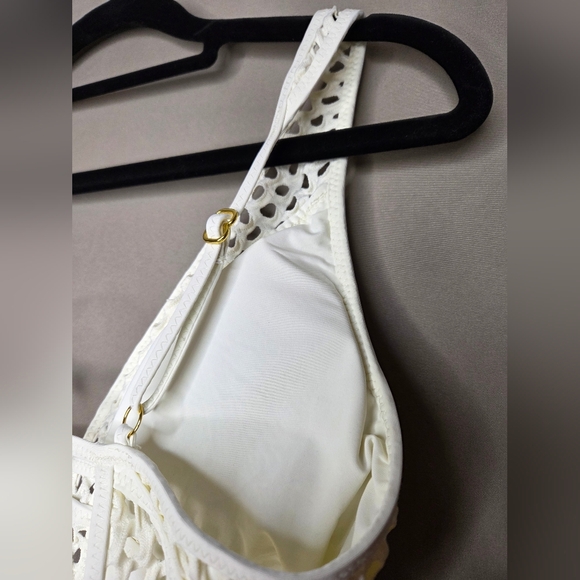 Becca Castaway Plunge One Piece Swimsuit In White - Picture 12 of 16